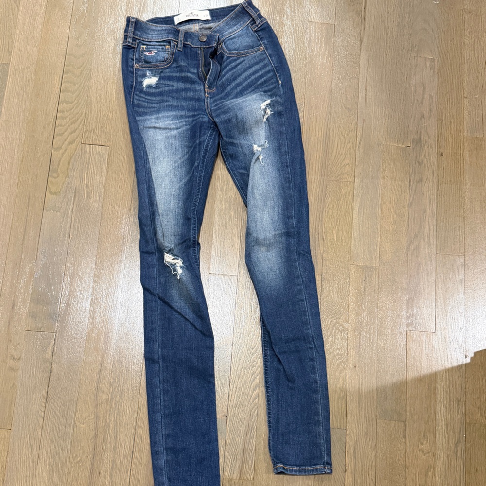 Hollister 0 24 Dark Blue Ripped Jeans